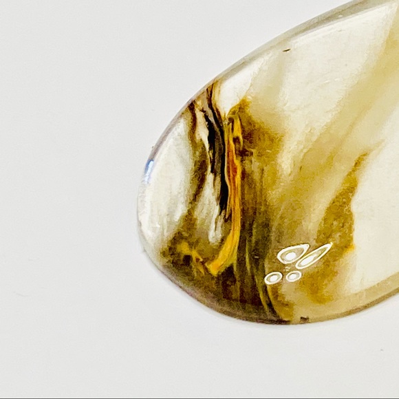 Fleeting Flames:  VOLCANO QUARTZ Pendant Necklace - Picture 10 of 12